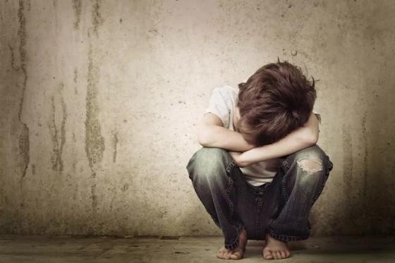  Menino de 7 anos é encontrado abandonado em residência de VG.