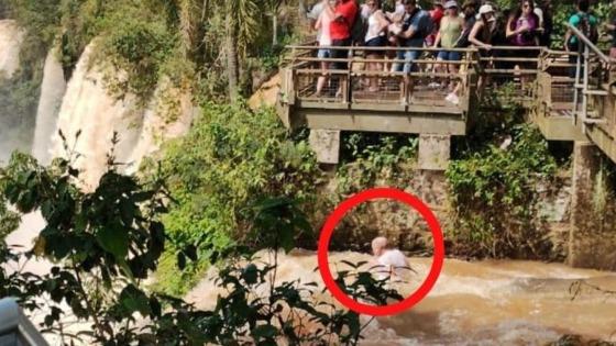 Um turista canadense de 60 anos morreu ao cair no lado argentino das Cataratas do Iguaçu