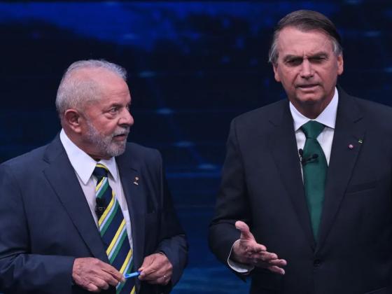 Bolsonaro e Michelle pediram indenização após fala de Lula sobre sumiço de móveis no Alvorada