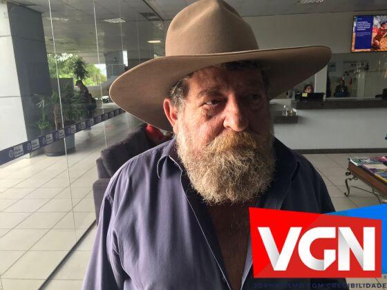 Barbudo descarta golpe e diz que decisão de Bolsonaro em não passar faixa é pessoal
