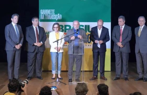 Nós estamos cansados de ver dezenas de pessoas serem vítimas de ações policiais sem nenhuma explicação”, disse Lula em coletiva 