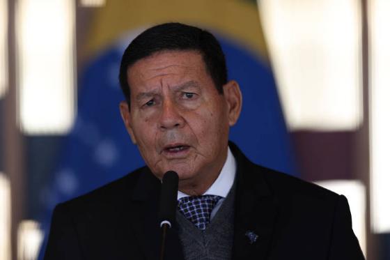 Mourão crítica membros dos 3 Poderes e não cita nome de Bolsonaro nem Lula em pronunciamento