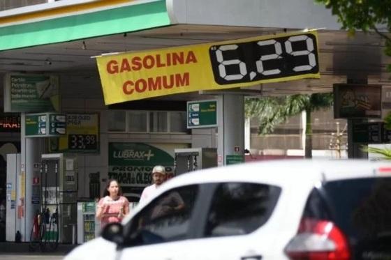 Justiça manda investigar postos que aumentaram gasolina