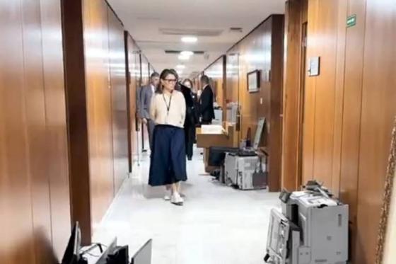 Janja agradece servidores da manutenção do Palácio do Planalto após atos golpistas