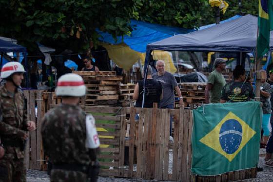 Empresários bolsonaristas se dividem entre silêncio, apoio e repúdio a golpistas