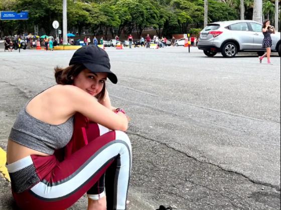 Atriz Klara Castanho faz peregrinação de 130 km até Aparecida: ‘Sou muito grata à Nossa Senhora’