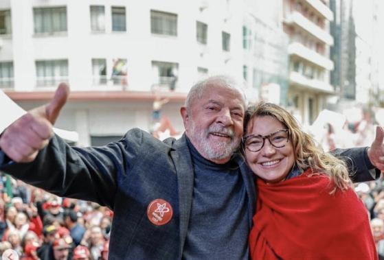 Lula e Janja marcam mudança para o Palácio da Alvorada