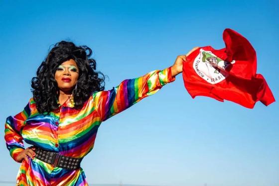 “Bicha, preta e da terra”: conheça drag que vai comandar diversidade na Secom