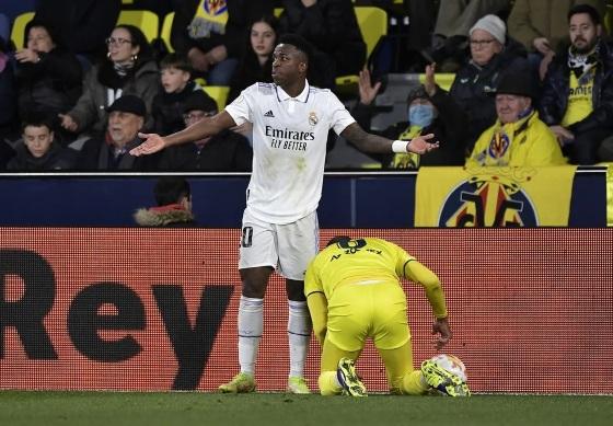 Vini Jr tem sido caçado por torcedores e jogadores adversários na Espanha