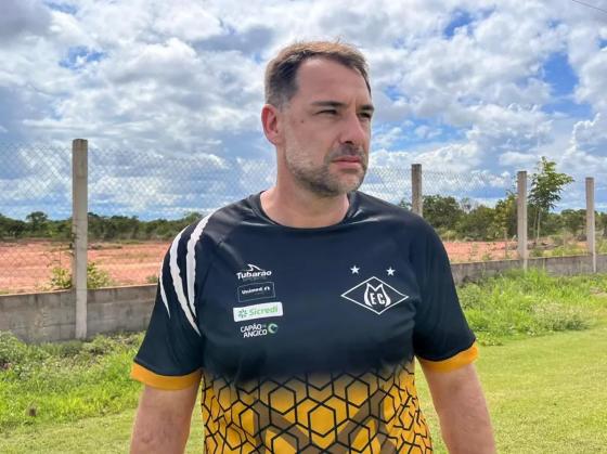 Mixto anuncia demissão do técnico Wilson Junior