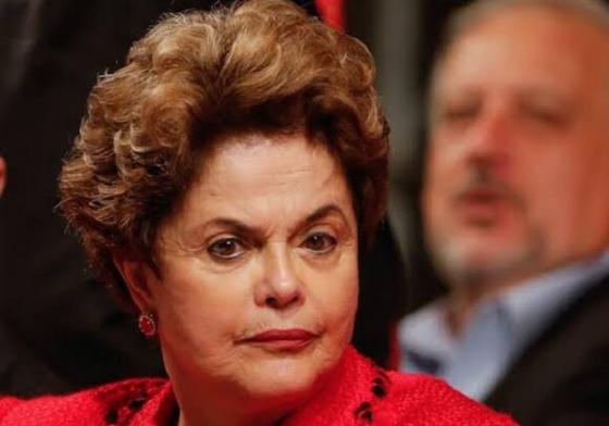 Lula quer levar Dilma à China como presidente de Banco do Brics em março