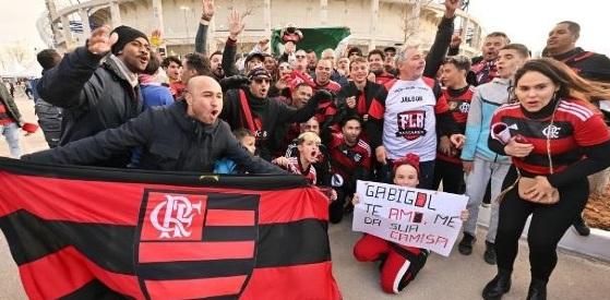 Após se organizarem através de um grupo de WhatsApp, centenas de torcedores do Flamengo que estiveram no Mundial de Clubes já têm um escritório de advocacia para representá-los em ação judicial contra a Fifa.