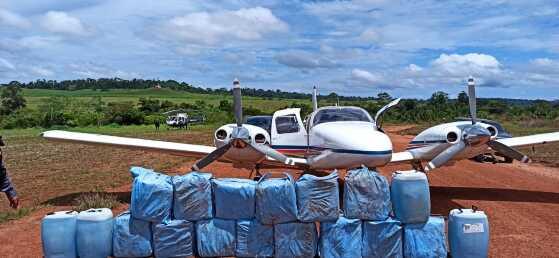 Aeronave com 400 kg de cocaína é apreendida em MT após ser detectada pelos radares da FAB.