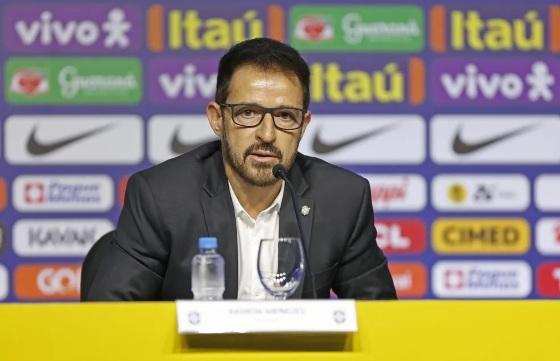 Ramon Menezes, técnico interino da seleção brasileira, durante convocação.
