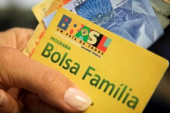 Novo Bolsa Família começa ser pago no dia 20