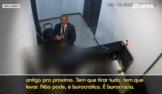 Vídeo mostra enviado do governo Bolsonaro tentando liberar joias na alfândega