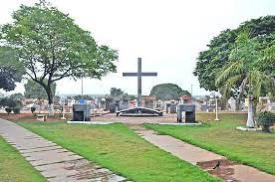 Homem é preso por tentar por três vezes “arrancar” cadáver de cemitério em MT