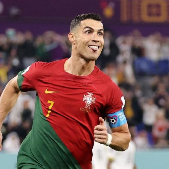 Cristiano Ronaldo se torna o jogador com mais partidas por seleção