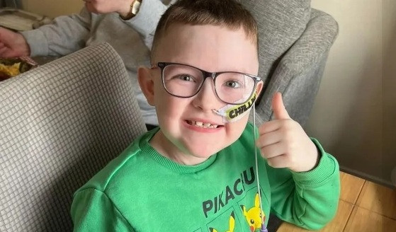 Atualmente, Patrick, 8 anos, não pode sair de casa.