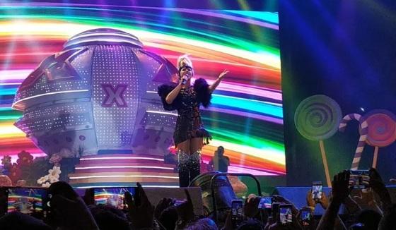 Xuxa fez show em Fortaleza na noite de sábado e não conseguiu retornar ao Rio de Janeiro como planejava.