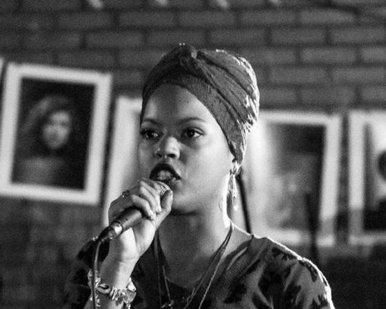 Azul, cantora rapper