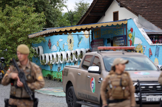 Frente parlamentar terá coordenação dedicada à violência nas escolas após ataque a creche em SC