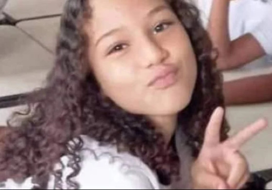 Morte de menina de 9 anos por bala perdida provoca protestos no Rio