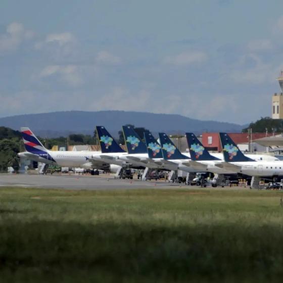 Beneficiados poderão comprar até duas passagens por ano a R$ 200 cada