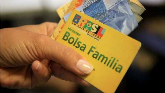 Bolsa Família acrescenta 808 mil famílias desde recriação por Lula