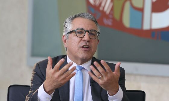 Ministro das RelaçõesInstitucionais, Alexandre Padilha