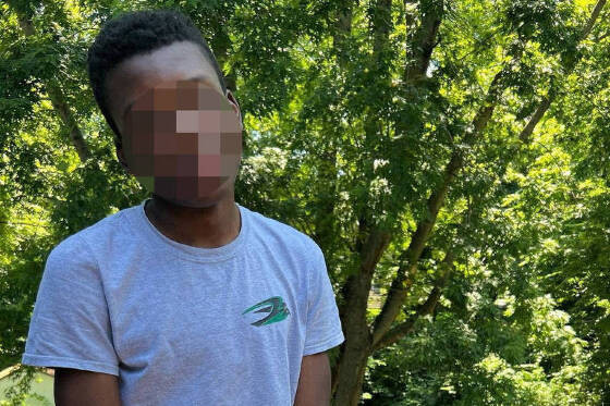 Homem branco atira na cabeça de adolescente negro que tocou sua campainha