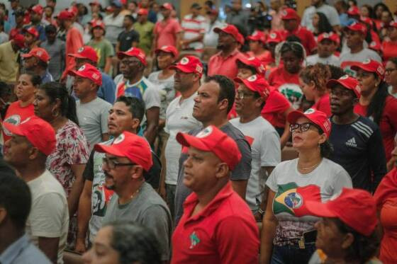 Trabalhadores do MST participam de audiência pública na Assembleia Legislativa da Bahia