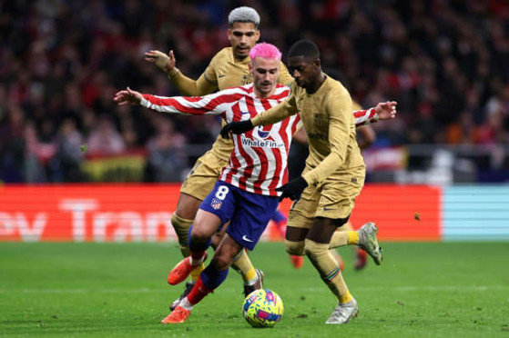 Barça vence Atlético de Madri e mantém distância para o Real na liderança