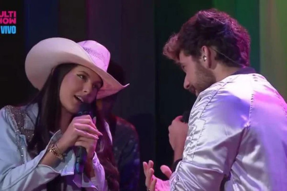 Vídeo: vivendo romance com Ana Castela, Gustavo Mioto invade show da cantora