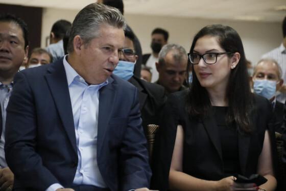 mendes e janaina