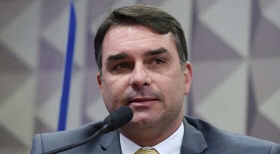 Flávio Bolsonaro-senado-multa