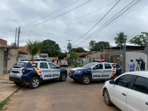 A vítima foi levada ao Hospital Municipal de Cuiabá, mas não resistiu aos ferimentos 