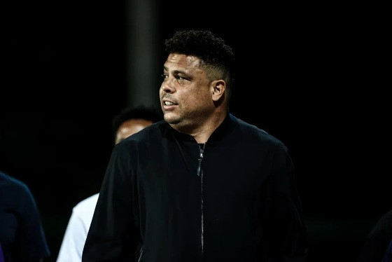 Ronaldo aponta estratégia contra o Grêmio e alerta sobre perigos com Luis Suárez.