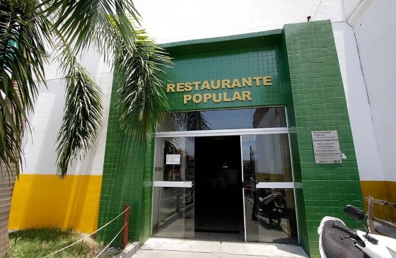 Restaurante Popular hoje serve apenas para abrigo para moradores de rua 