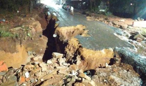 Chuvas causam destruição em Chapada dos Guimarães e prefeito decreta situação de emergência 