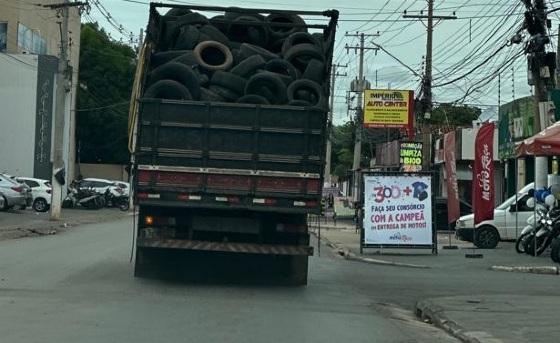 calçadas obstruídas