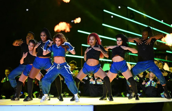 Anitta leva 