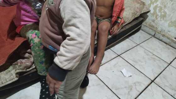 Família com três crianças menores é encontrada em estado grave de vulnerabilidade em VG