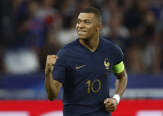 Mbappé diz que merece a Bola de Ouro: 