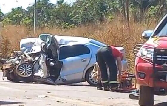 Motorista morre ao tentar ultrapassagem e colidir frontalmente com carreta