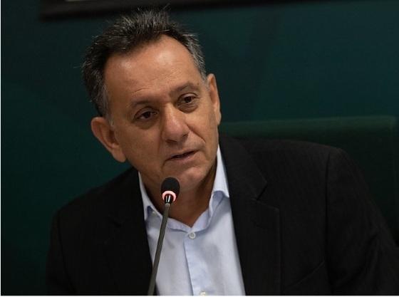 Em vídeo nas redes sociais, ex-deputado federal reforça defesa pela redução da máquina pública