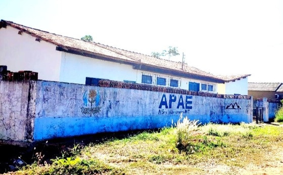 Eles foram condenados a ressarcir, de forma solidária, valor de R$ 23.796,97 a APAE