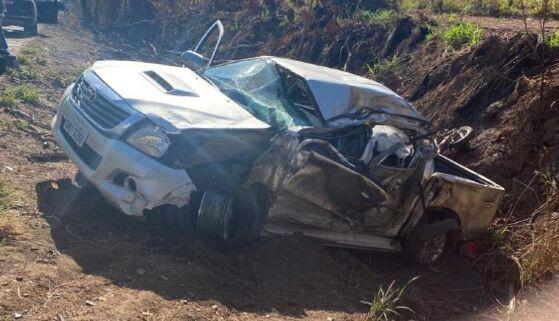 Caminhonete é atingida frontalmente por carreta na BR-070 e passageiro morre na hora 