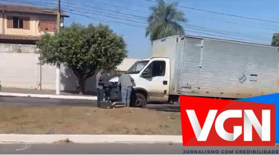 Motorista se assusta com radar, freia bruscamente e causa acidente na rodovia Mario Andreazza, em VG.