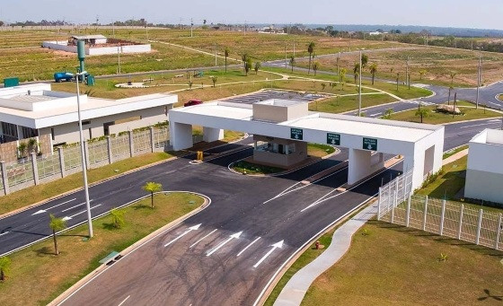 Justiça bloqueia imóvel de mais de R$ 1 milhão em condomínio de Cuiabá